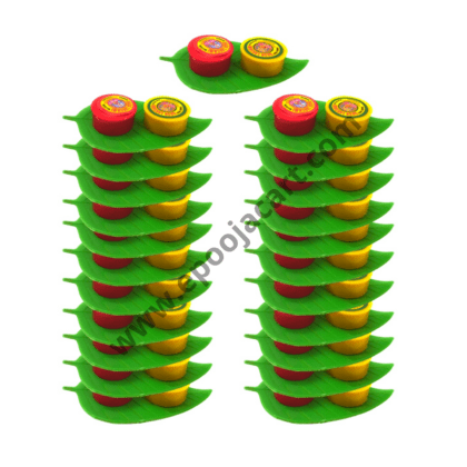 Leaf Thamboolam Set With Pasupu Kumkum - Image 3